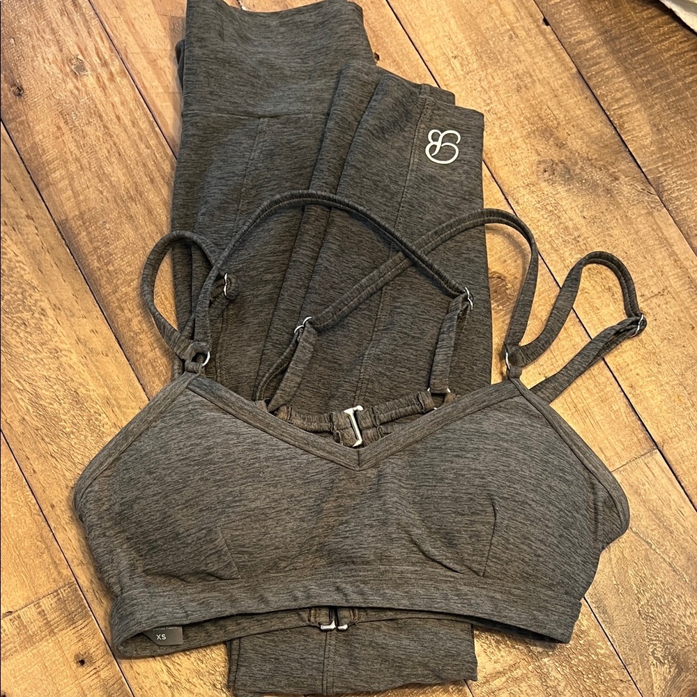 Green Sports Bra and Leggings Set